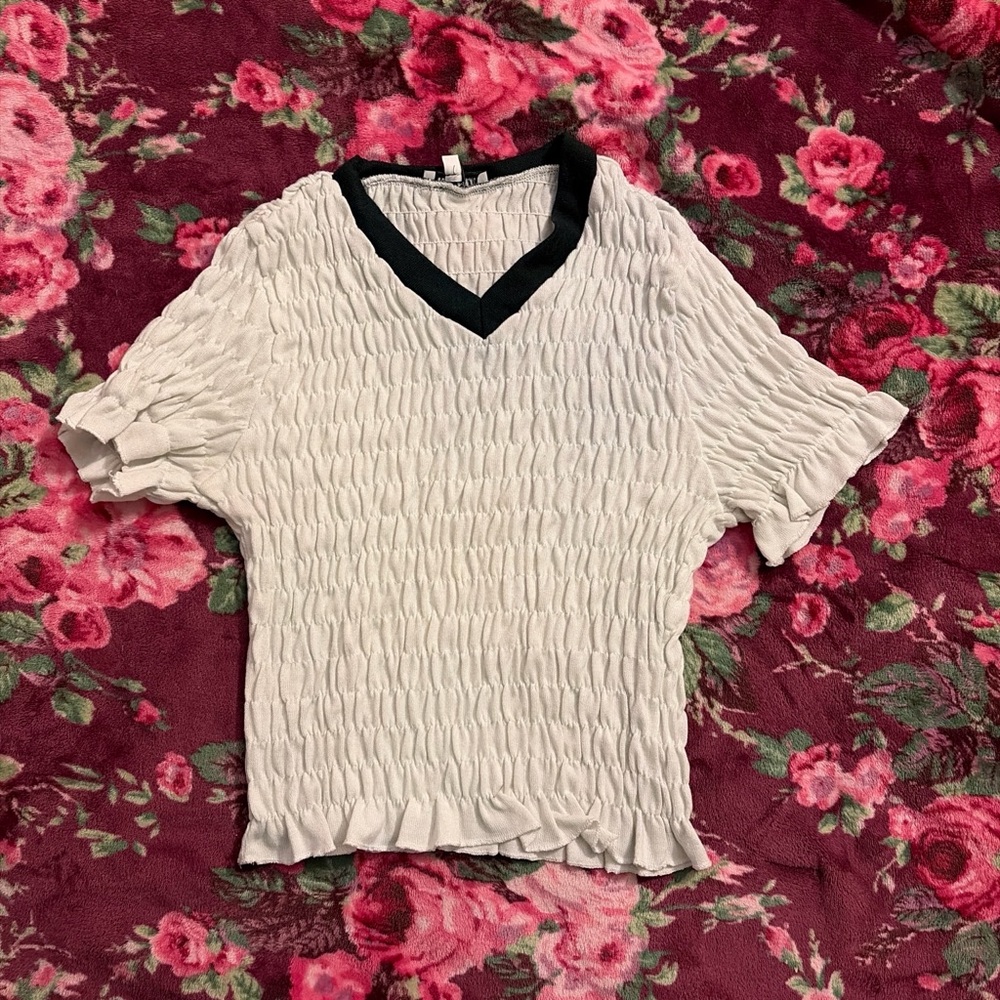 Chic V-Neck Textured Blouse